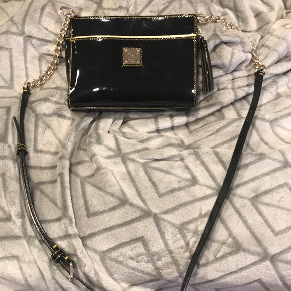 Dooney & Bourke Handbags - Dooney and Burke handbag